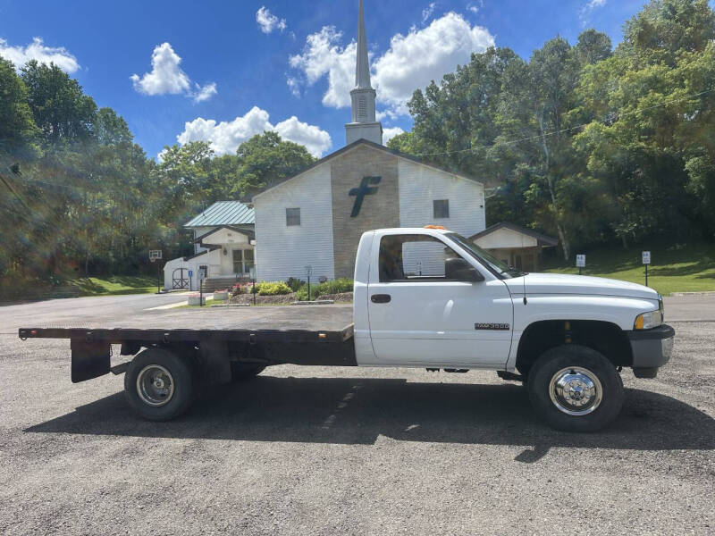 dodge ram 3500 2000 3B6MF3669YM227147 image dodge ram 3500 2000 3B6MF3669YM227147 image
